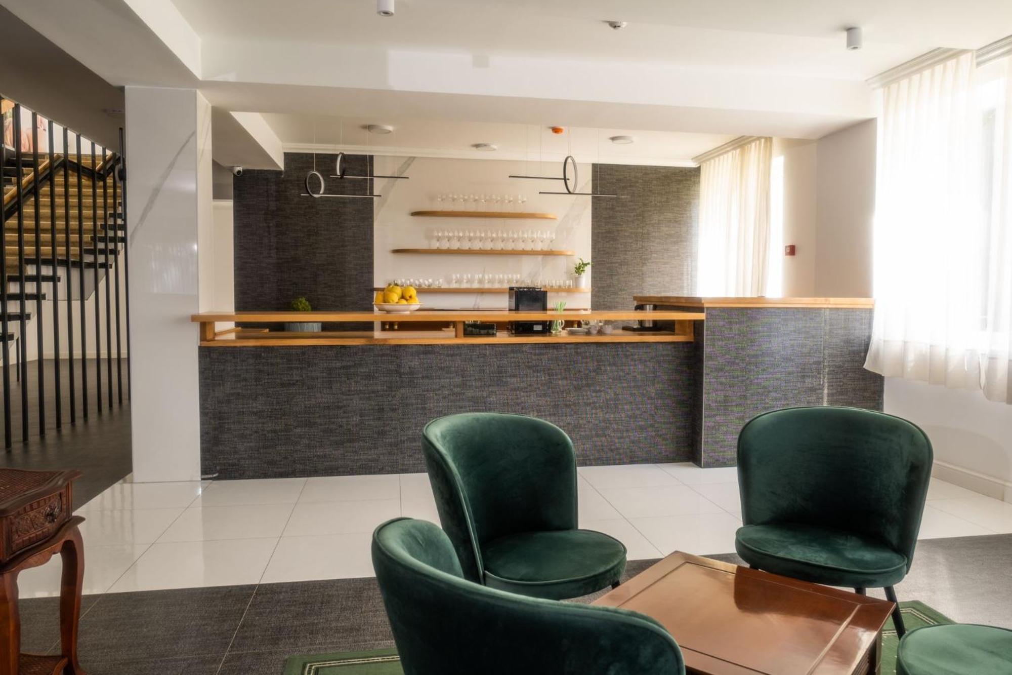 Hotel Mio City Kula Eksteriør bilde
