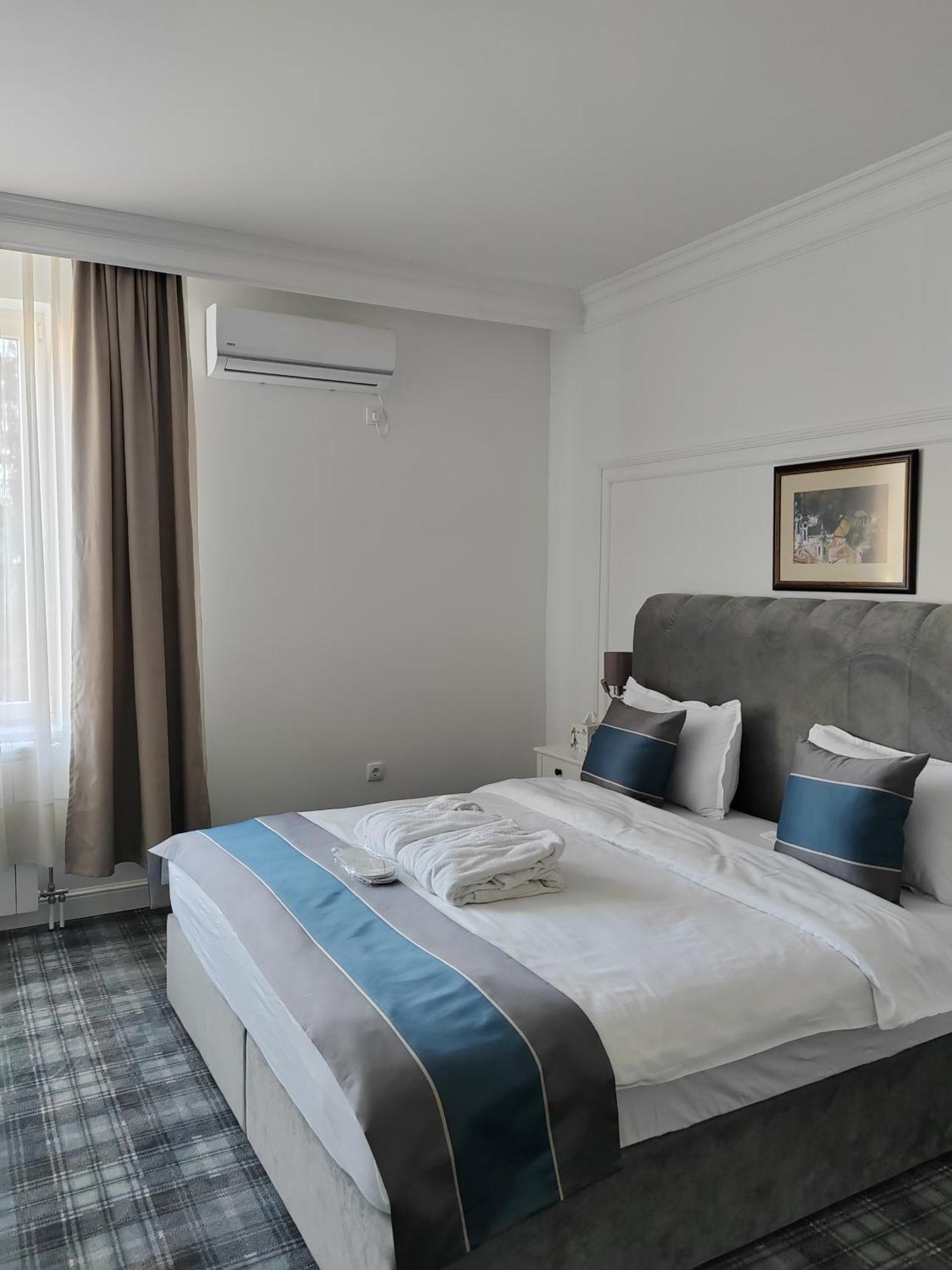 Hotel Mio City Kula Eksteriør bilde
